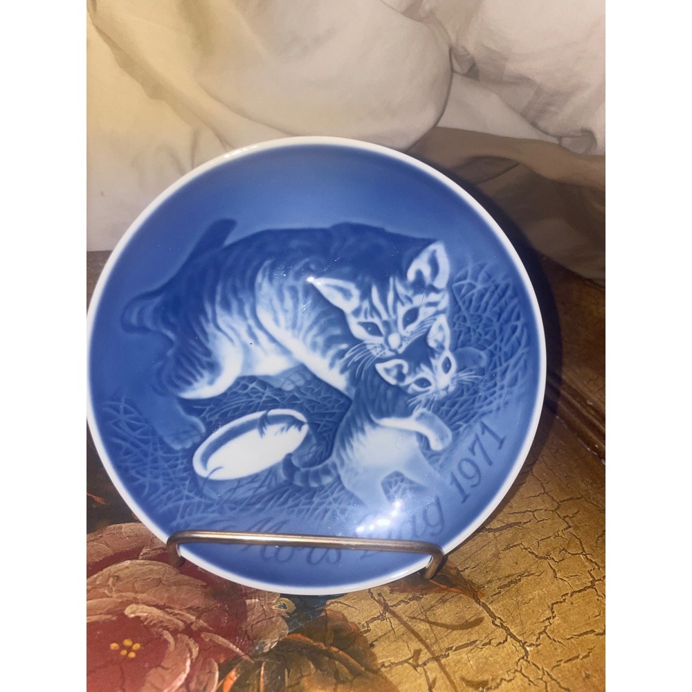 Vintage Mother's Day Plates 1971 Bing & Grondahl 1973 Porsgrund Norway Cat Theme